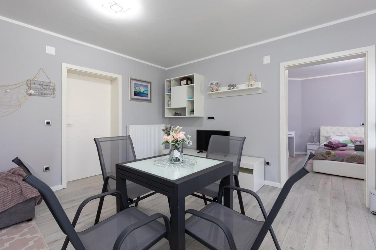 Apartment Odore Di Mare With Beautiful Garden Krk Town Extérieur photo